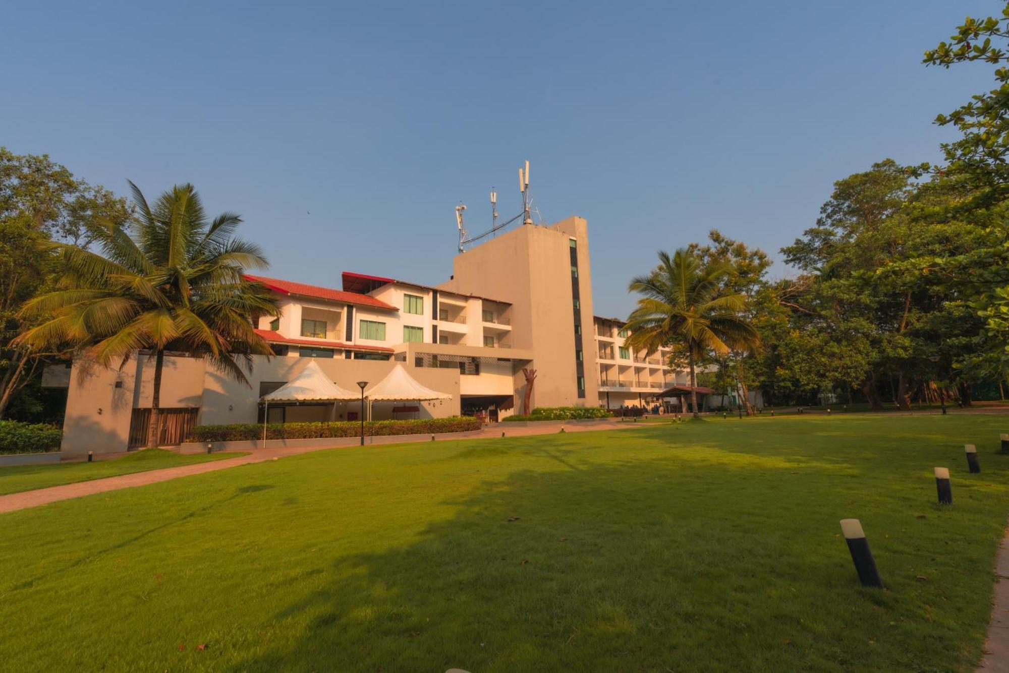 Signature Club Resort Devanahalli Екстер'єр фото