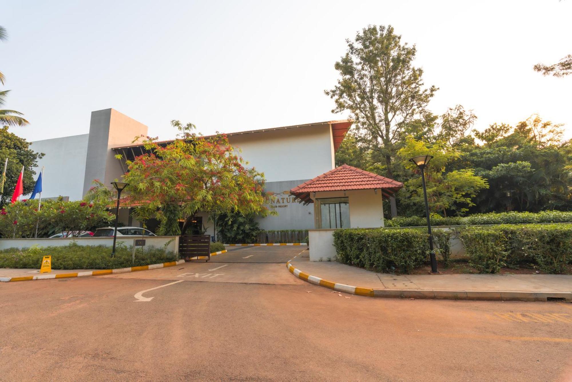 Signature Club Resort Devanahalli Екстер'єр фото